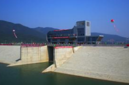 ��ɽ�L�dˮ��