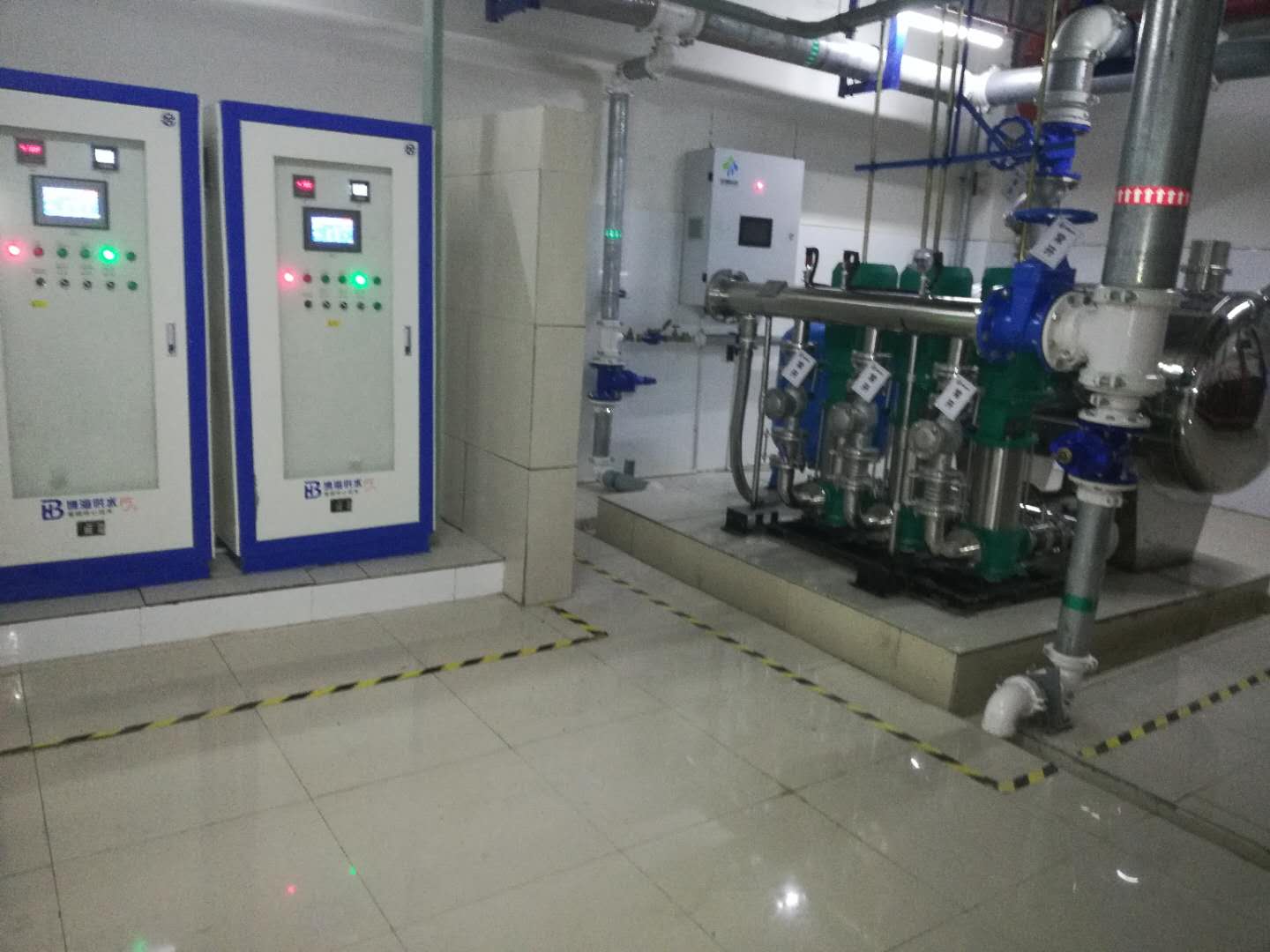 ���خa�ИI�c��ˮ�O��ġ�Ī��ϵ��