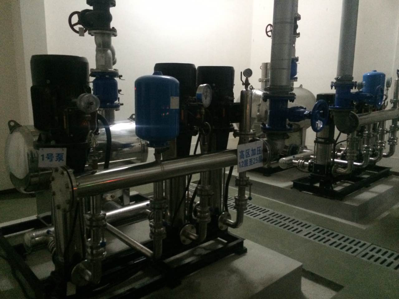 �ߘǶ��μӉ���ˮ�O��һ�׃r���Ŷ���